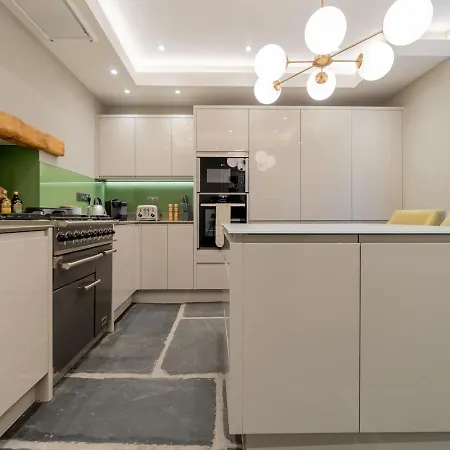 펜션 The Big House At The Heaning Estate