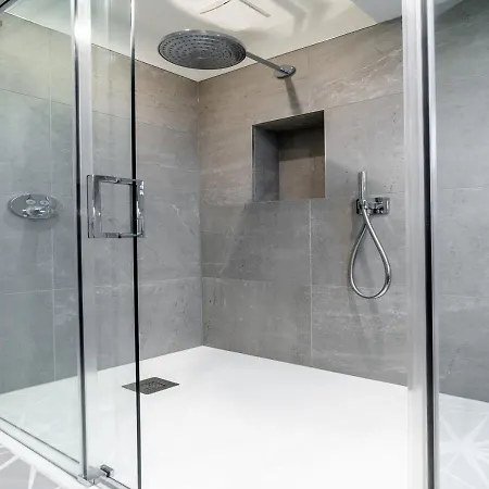 The Big House At The Heaning Estate 윈더미어