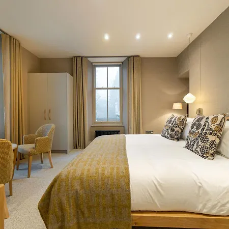 The Big House At The Heaning Estate 윈더미어