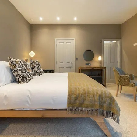 The Big House At The Heaning Estate 펜션 *