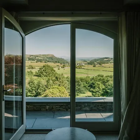 The Big House At The Heaning Estate * Windermere